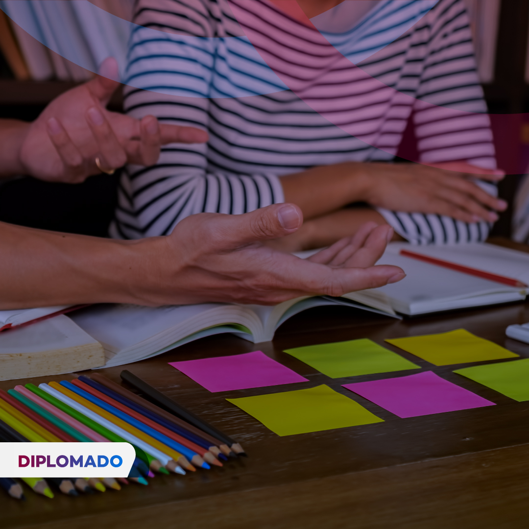 Portada de ESTRATEGIAS DIDÁCTICAS EN LA ENSEÑANZA EN COMPRENSIÓN LECTORA